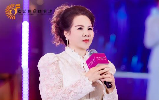 1688350463852777.jpg 依依姐(1).jpg